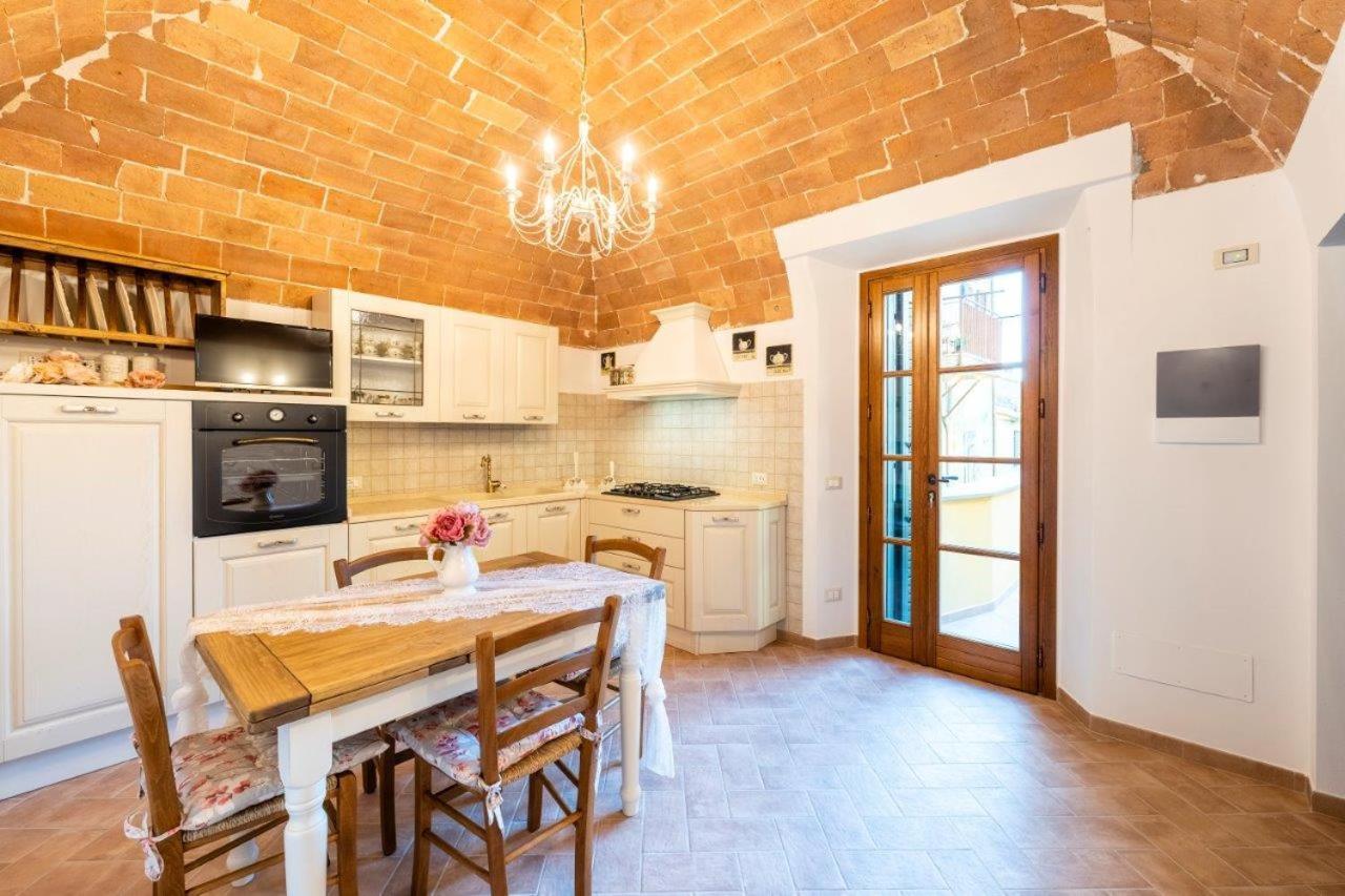 Lajatico Rentals - Terrazza Sul Tramonto Del Silenzio Exterior foto