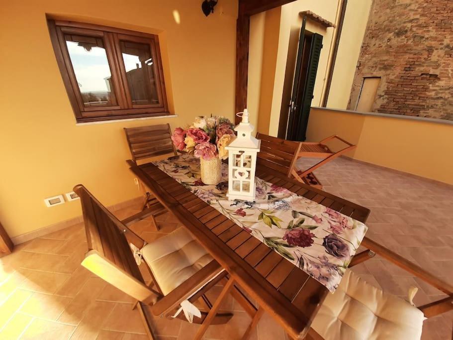 Lajatico Rentals - Terrazza Sul Tramonto Del Silenzio Exterior foto